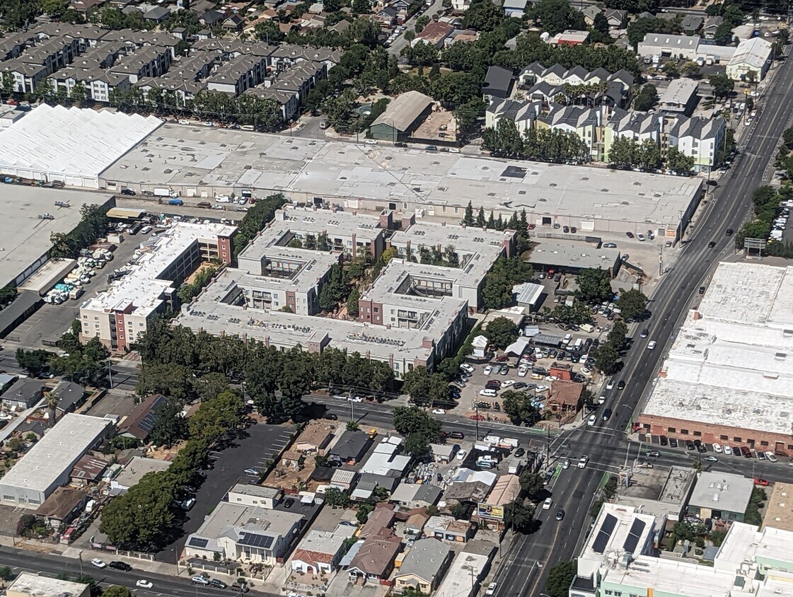 Foto principal - 1060 S 3rd St