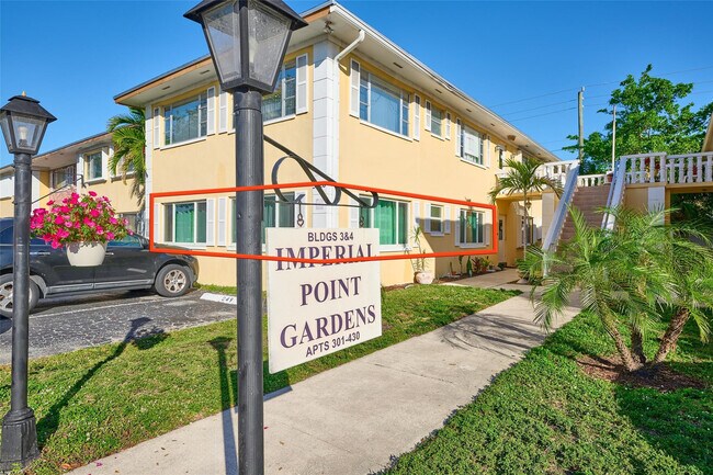 Foto del edificio - 5720 NE 22nd Way