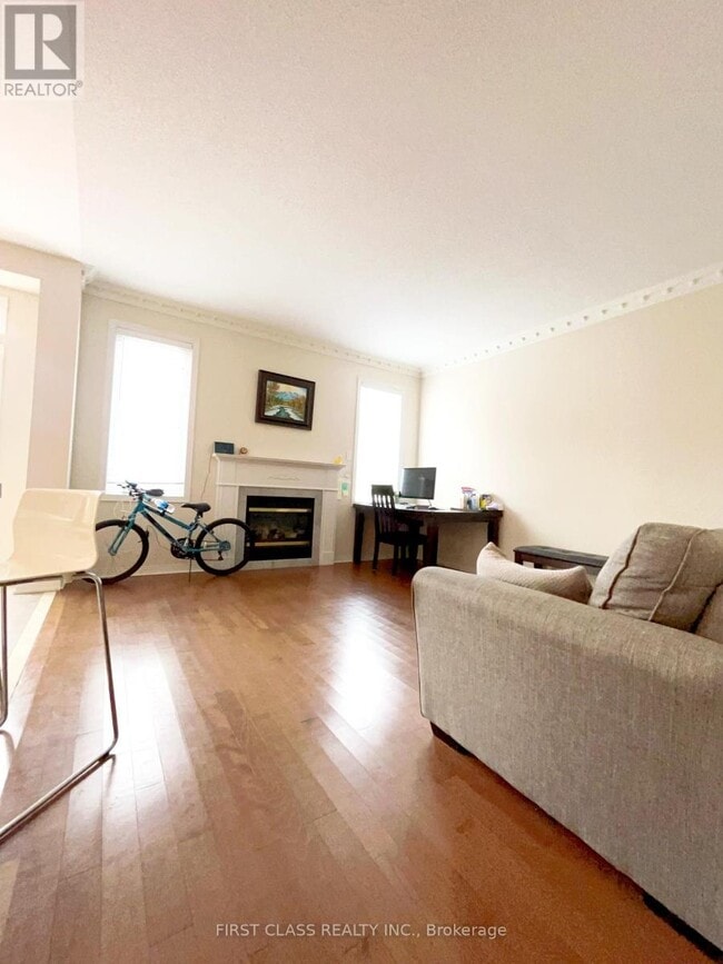 Building Photo - 18 Magnotta Rd
