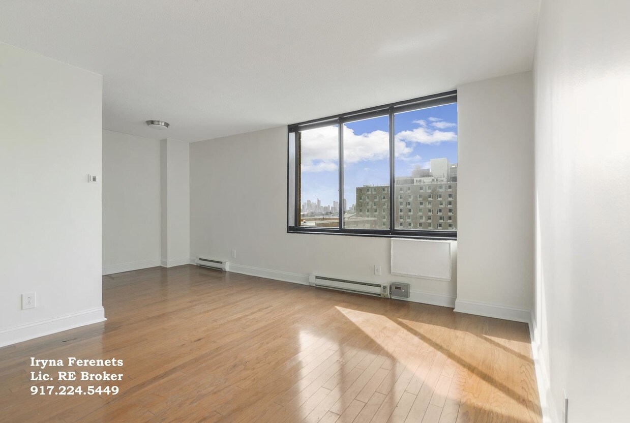 Primary Photo - 420 East 102nd Street