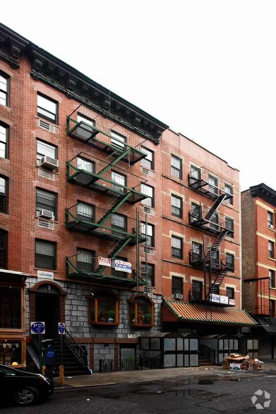 Building Photo - 99 Orchard St