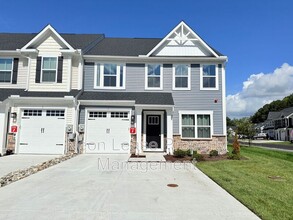 Building Photo - 11020 Augusta Ln