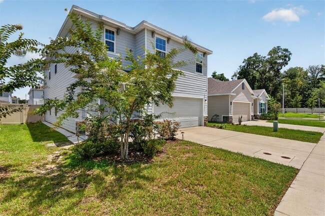 Building Photo - 5122 SW 49th Ln