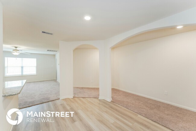 Foto del edificio - 21163 Titian Dr.