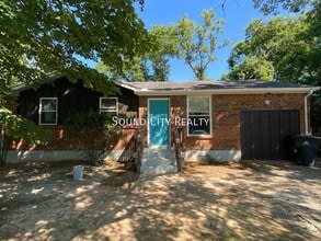 Building Photo - 3232 Hinkle Dr