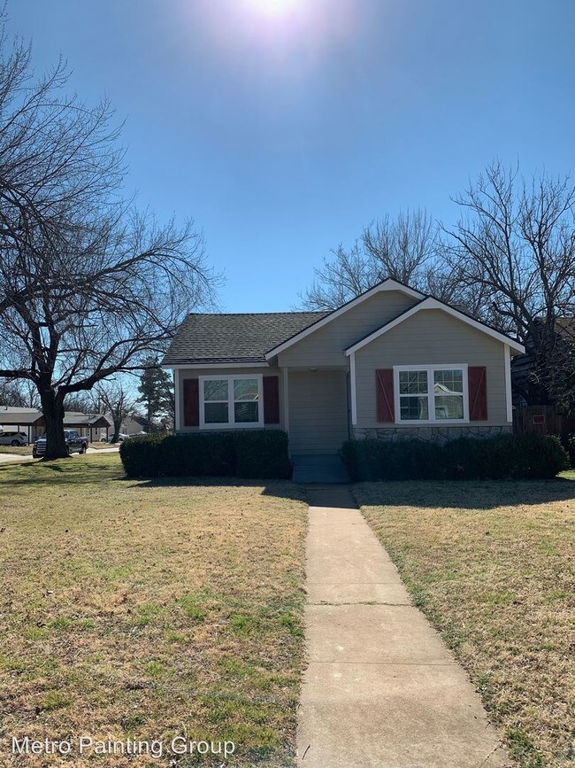Building Photo - 2 br, 1 bath House - 1702 nw Cherry Unit A