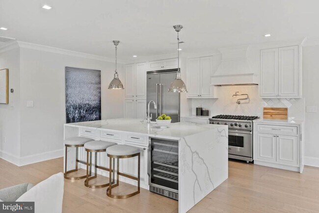 Foto del edificio - 4628 Blagden Terrace NW