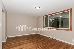 Foto del edificio - 10941 Corona Rd