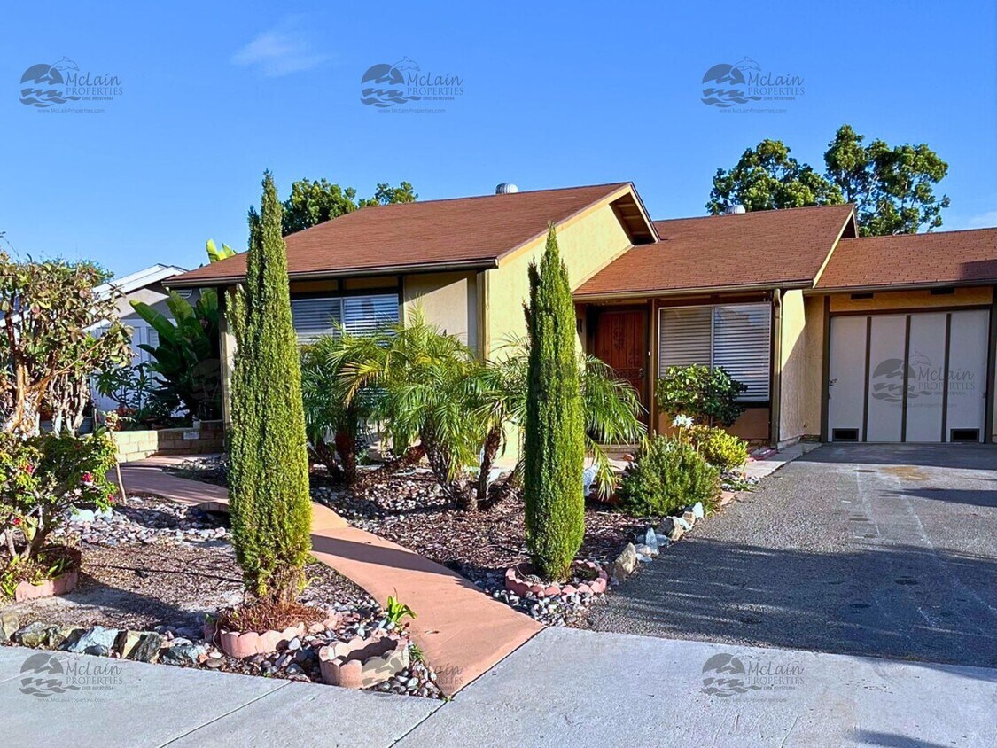 Foto principal - Move-In Ready 2BR/1BA Home in Oceanside 55+ Community