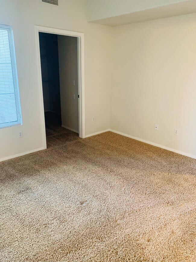 Foto del edificio - 1531 Ruby Cliffs Ln