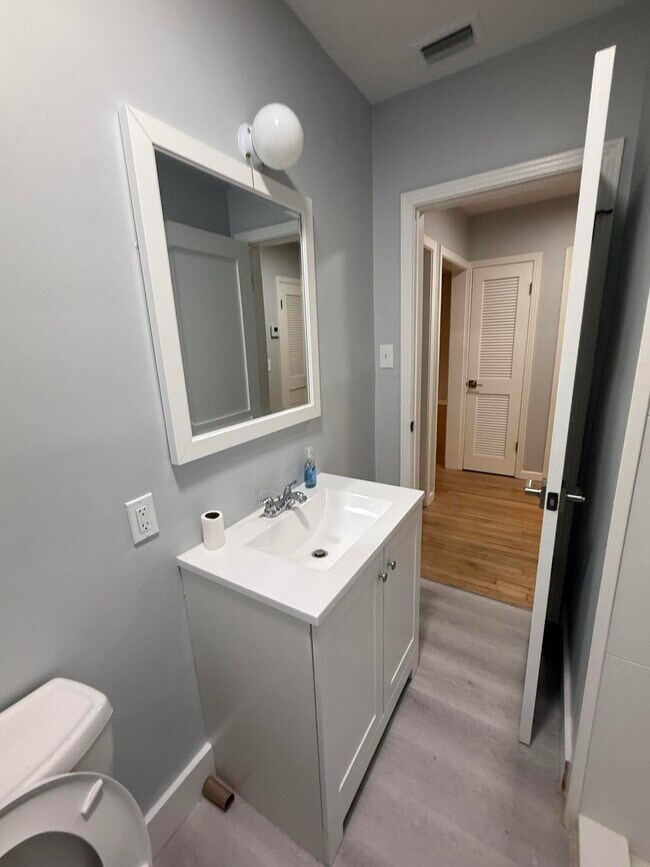 Foto del edificio - 926 N B St