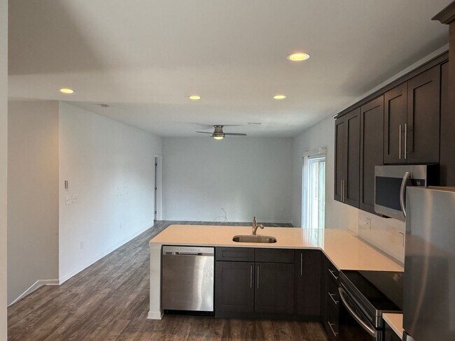 Foto del edificio - 1332-1334 Genoa St