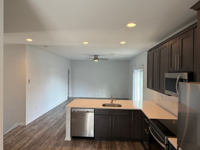 Building Photo - 1332-1334 Genoa St