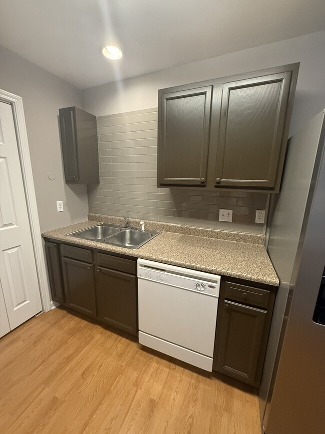 Foto del edificio - 745 Casey Ln