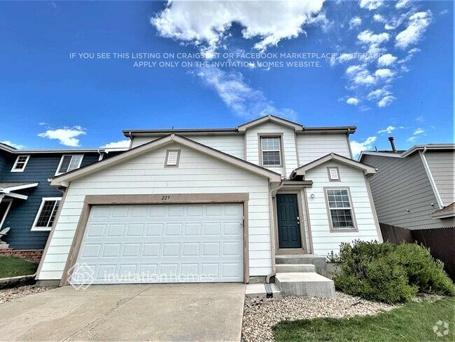 Building Photo - 229 Monares Ln