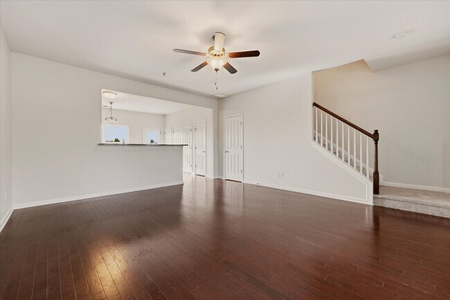 Foto del edificio - 2050 Hemlock Dr