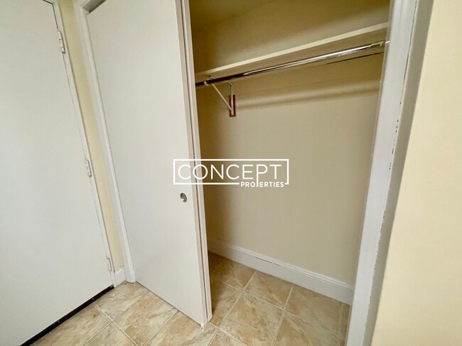 Building Photo - 62 Boylston St