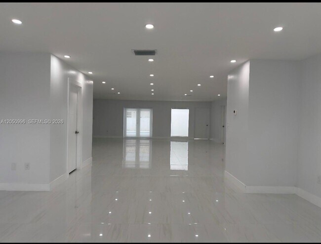 Foto del edificio - 13895 SW 22nd St