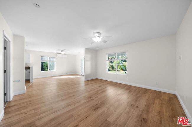 Foto del edificio - 1339 Garfield Ave