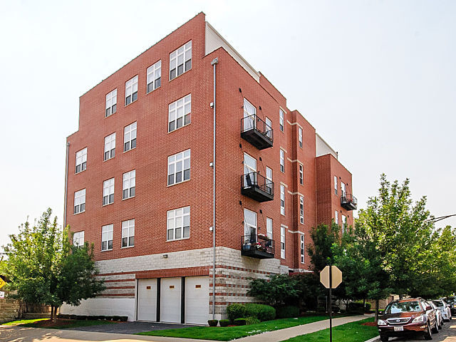Foto principal - 949 N Willard Ct