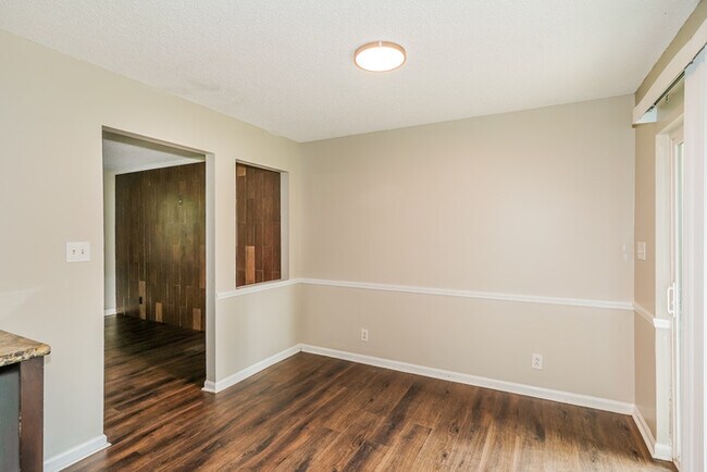 Building Photo - Great 3 Bedroom Home in Clarksville