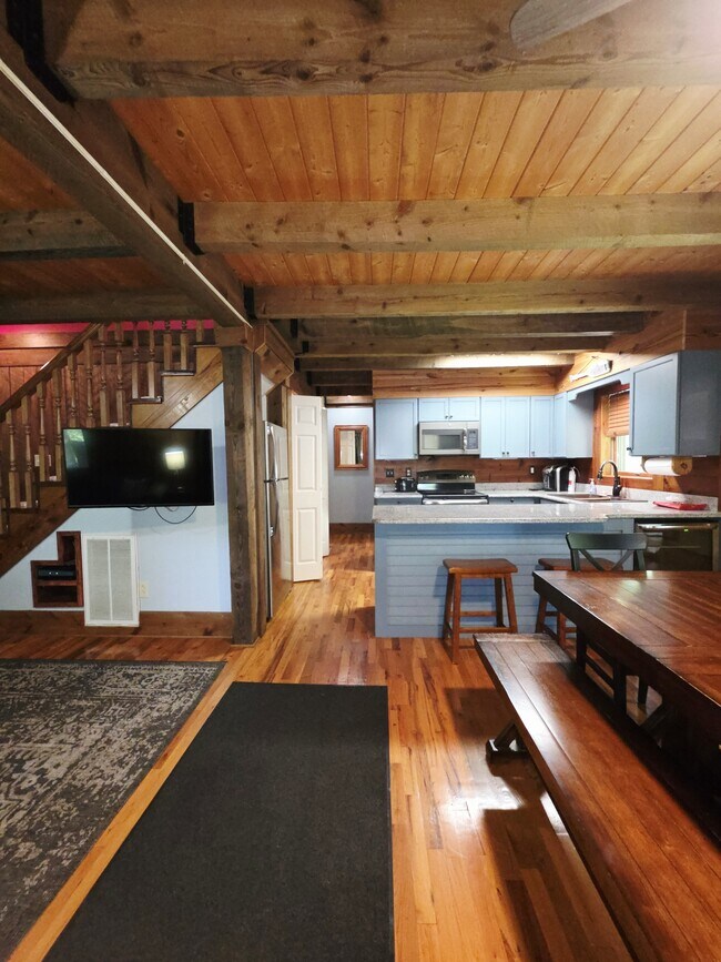 Foto del edificio - 375 E River Bend Dr