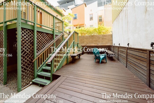 Foto del edificio - Ultra Hip 1bd/1bth Apartment Home w/Deck i...
