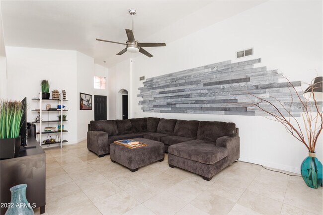Building Photo - 3413 E Oraibi Dr