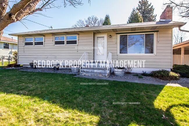 Foto del edificio - 416 N Bannen Rd