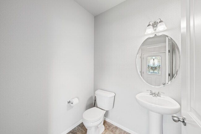 Building Photo - 7640 Red Fir Pt