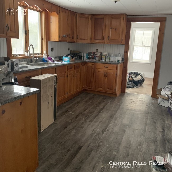 Building Photo - Single Family House for Rent !