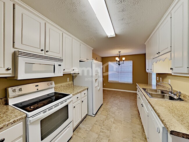 Foto del edificio - 4101 S Fork Dr