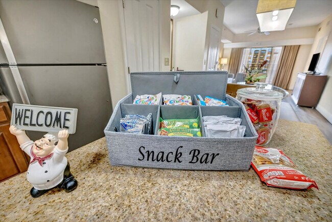 Building Photo - 12562 International Dr