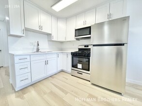 Building Photo - 14011 S Budlong Ave