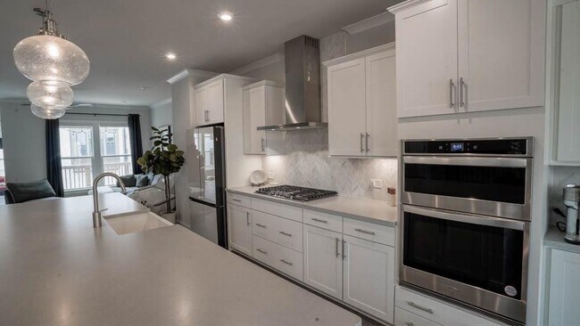 Foto del edificio - 2155 Burnside Dr NW
