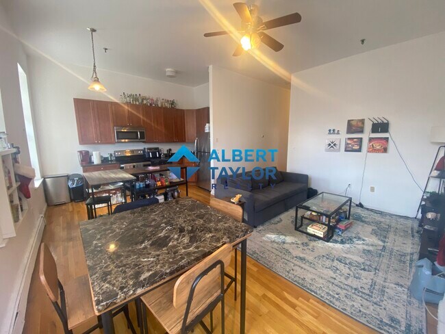 Foto del edificio - 168 Northampton St