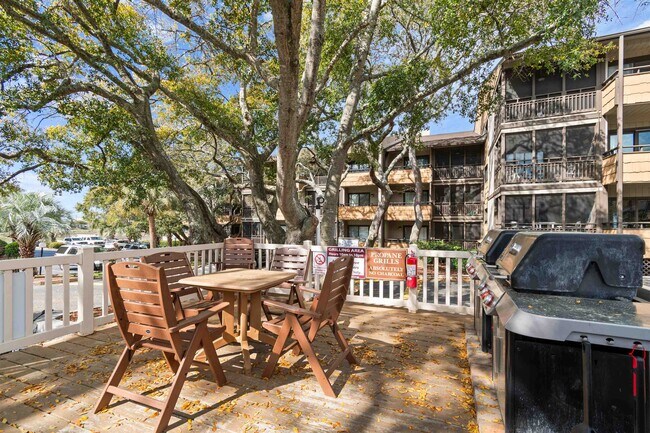 Building Photo - 9501 Maison Ct