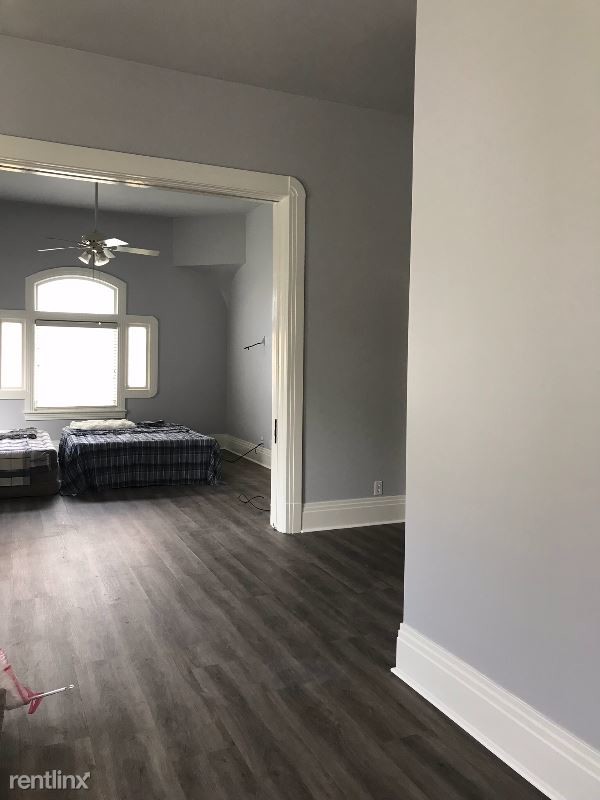 Foto del edificio - 6 br, 3 bath House - 856 E Thompson Blvd