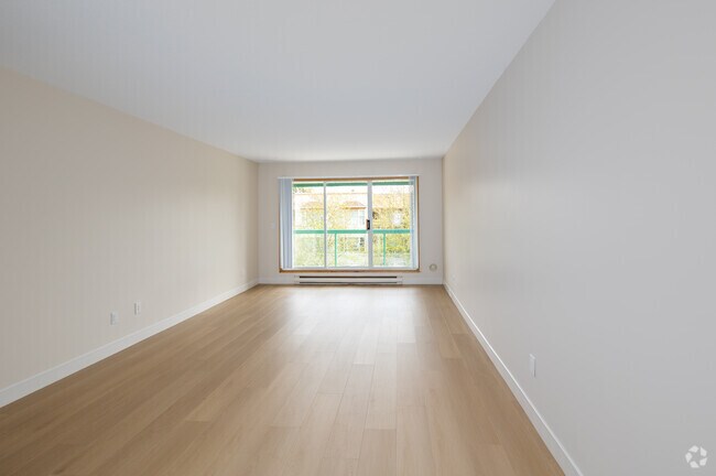 1 chambre, 1 salle de bain - 680 pi² - Salon - Sherwood