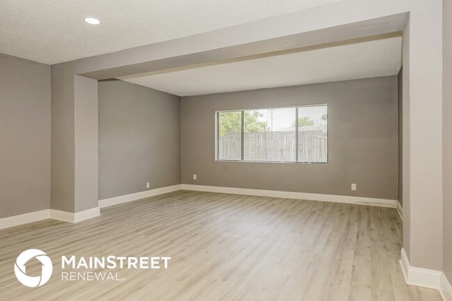 Foto del edificio - 1235 Thoreau St