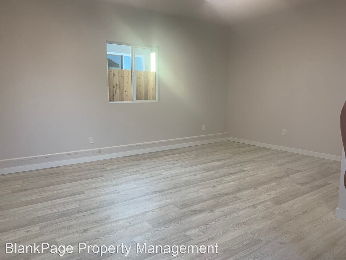 Foto del edificio - Studio, 1 bath House - 2327-2 Prospect Street