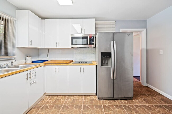 Foto del edificio - 4501 Briarcliff Ln