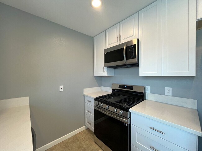 Foto del edificio - Beautifully Renovated Upstairs unit w/Views! Los Osos