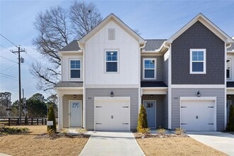 Building Photo - 71 W Felton Rd