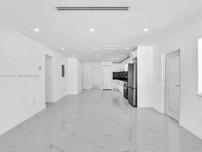 Foto del edificio - 3354 NW 50th St