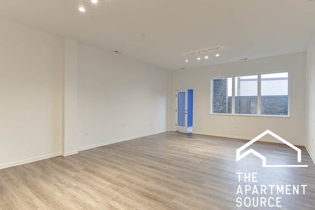 Photo - 2550 S Wabash Ave Apartment