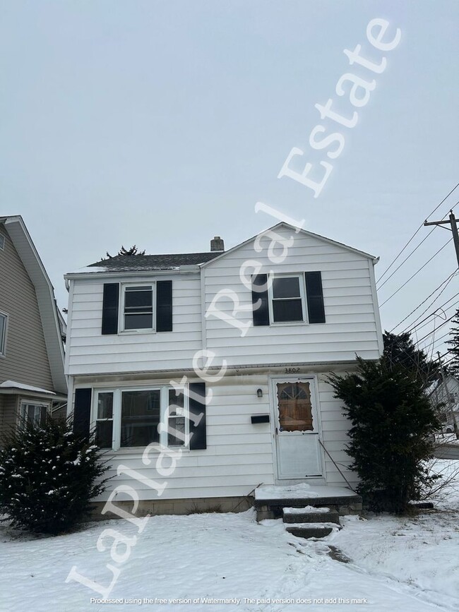 Building Photo - 3802 Revere Dr
