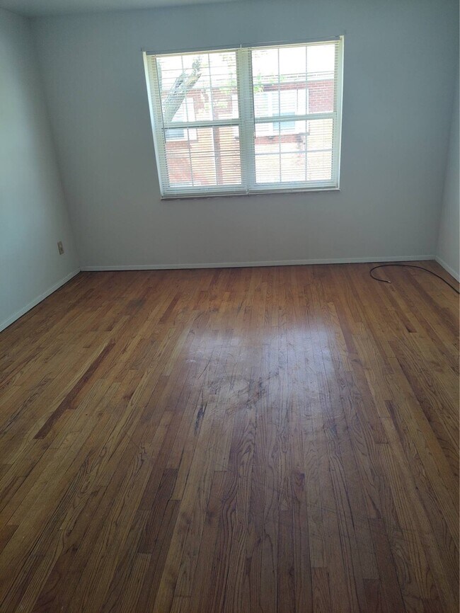 Foto del edificio - 2909 Chippewa St