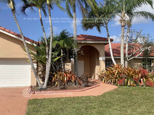 Building Photo - 510 NW 197th Ave