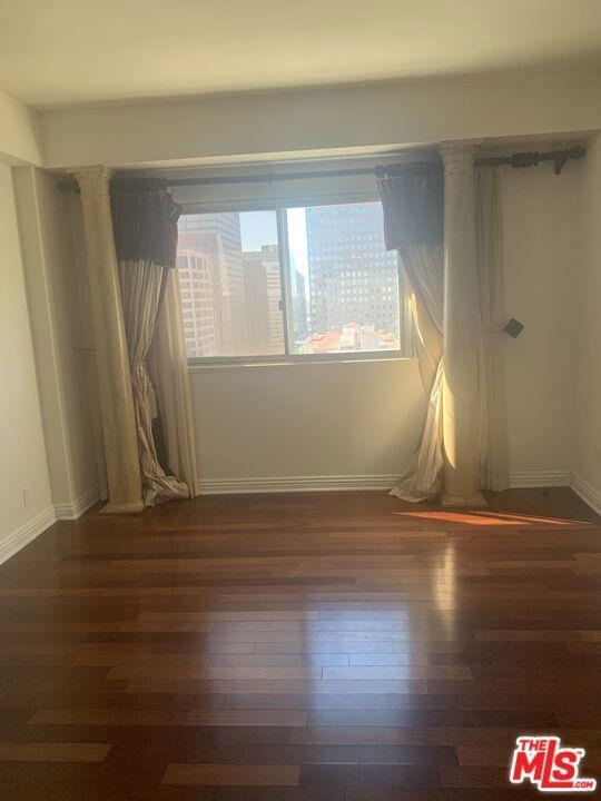 Foto principal - 10787 Wilshire Blvd